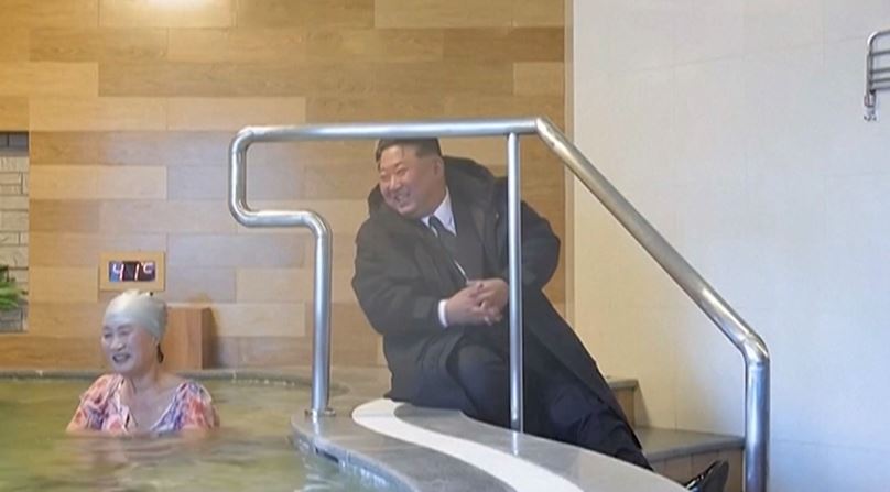 金正恩視察工人休閒中心　進男女浴池表情不一掀議
