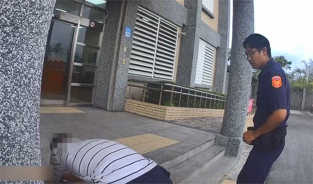 樹人?通緝犯香蕉葉藏身躲警 仍被發現逮補送辦