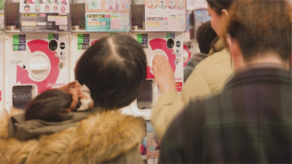 日本玩具大廠合作法國零售商　巴黎首家扭蛋店開幕