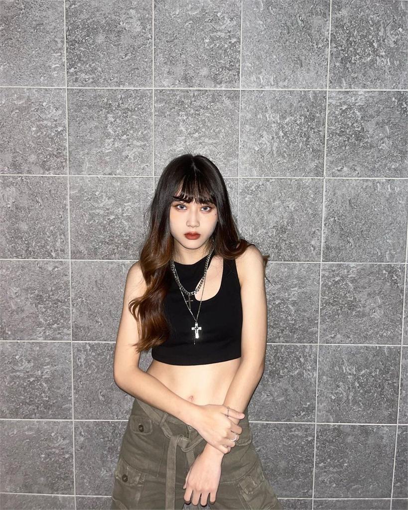 「大小姐」愛子20歲長這樣!公開認曾被校園霸凌「同學對她做1事」