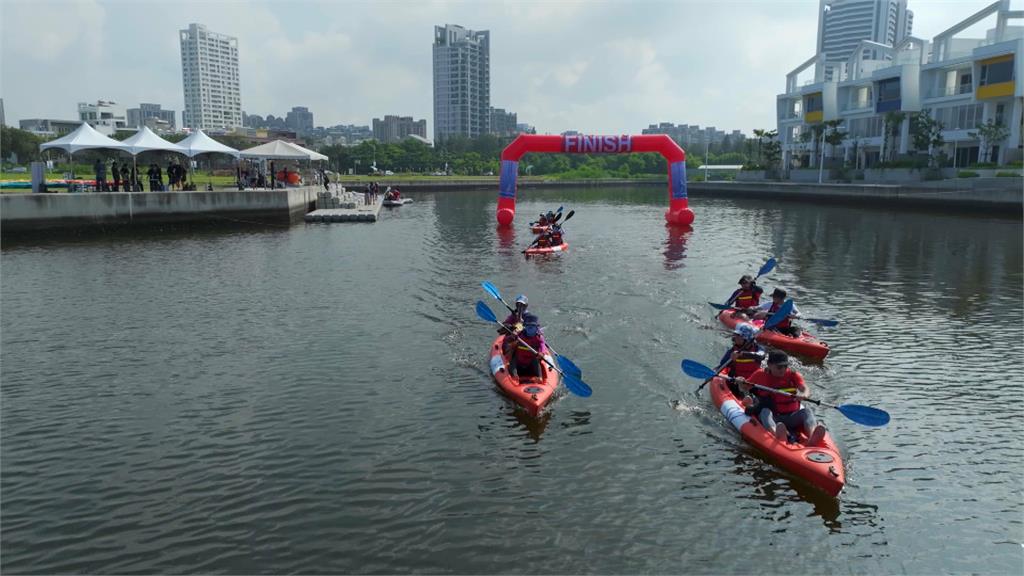 親子同遊府城玩水上運動　沿運河巡禮感受台南魅力