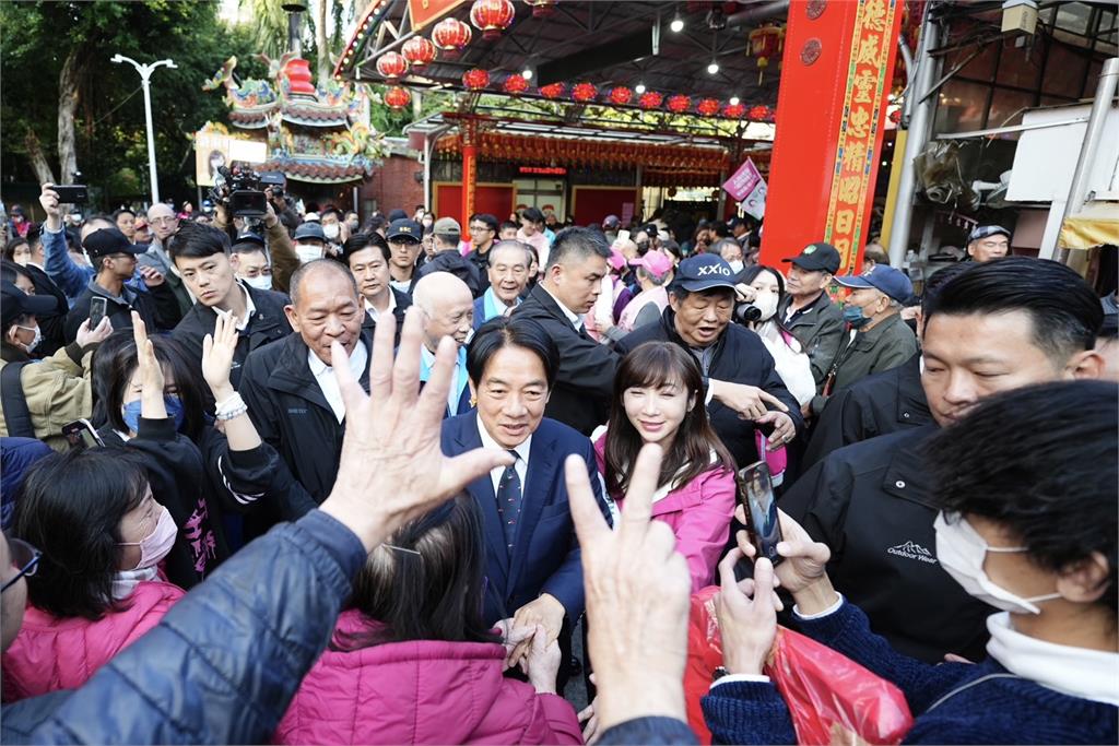 快新聞/