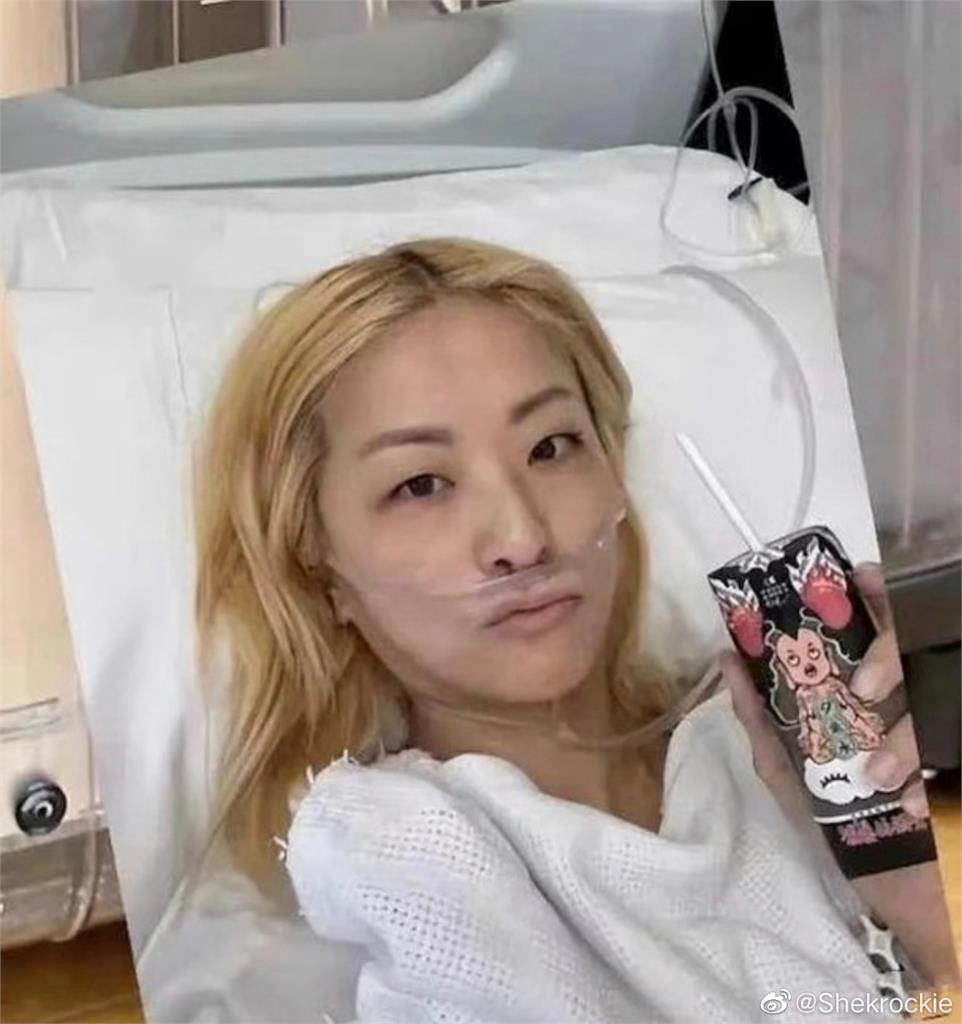 陳奕迅48歲妻「不明原因」突入院動刀！臉色慘白「戴鼻導管」網嚇壞