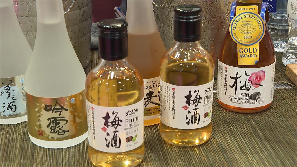 萬家香請樂天女孩造勢　老牌醬油廠酒展推新品