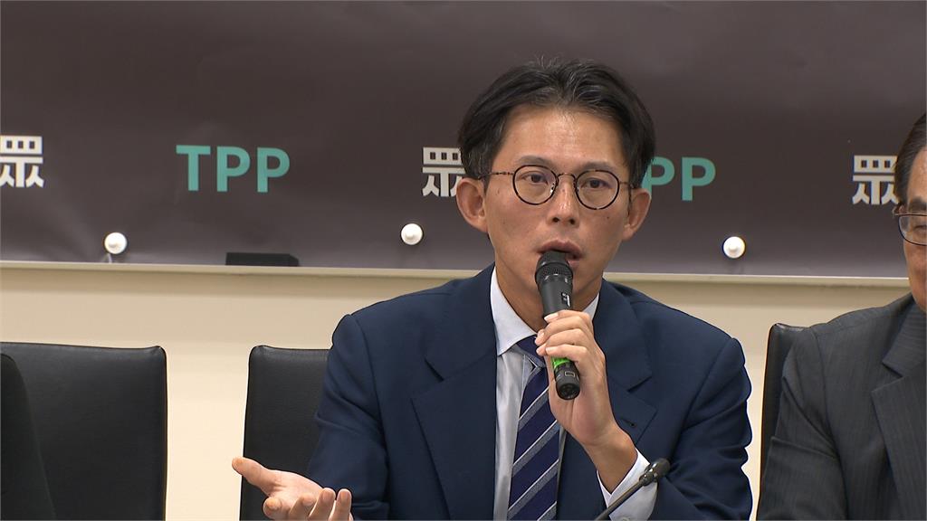 海鯤號順利完成50公尺潛航測試 曾嗆浮起來就給錢!徐巧芯不認帳