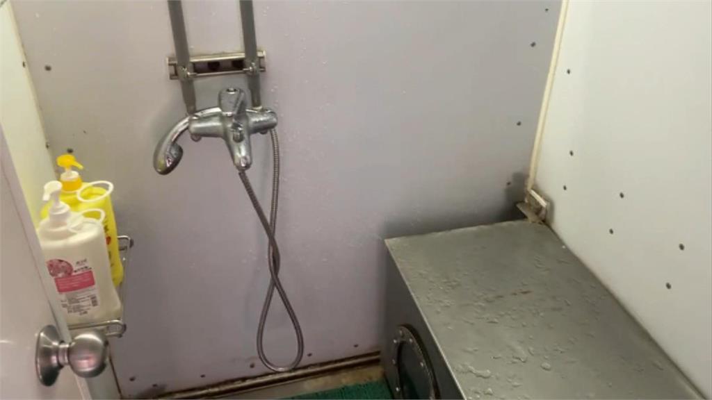台南多處停水停電 高雄社會局馳援沐浴車災民盥洗
