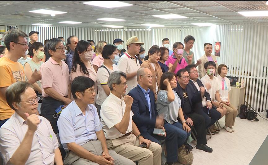 廟口開講!台中集結各界宣講 喊「用罷免贏回台灣」