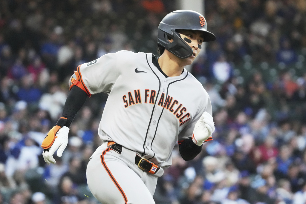 MLB(影)/「風之孫」李政厚開轟近況絕好調!巨人軍延長賽單局9分打趴小熊