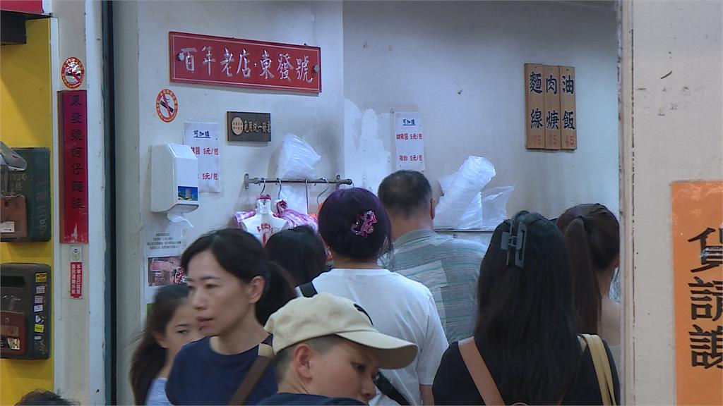 邀沈伯洋簽名遭藍白支持者出征！店家無奈塗名 沈：繼續用筷子支持無辜店