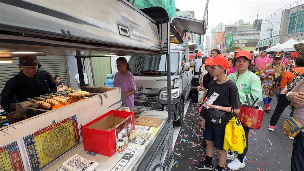 忙到手軟! 北港進香湧逾50萬人潮 周邊店家賺翻天