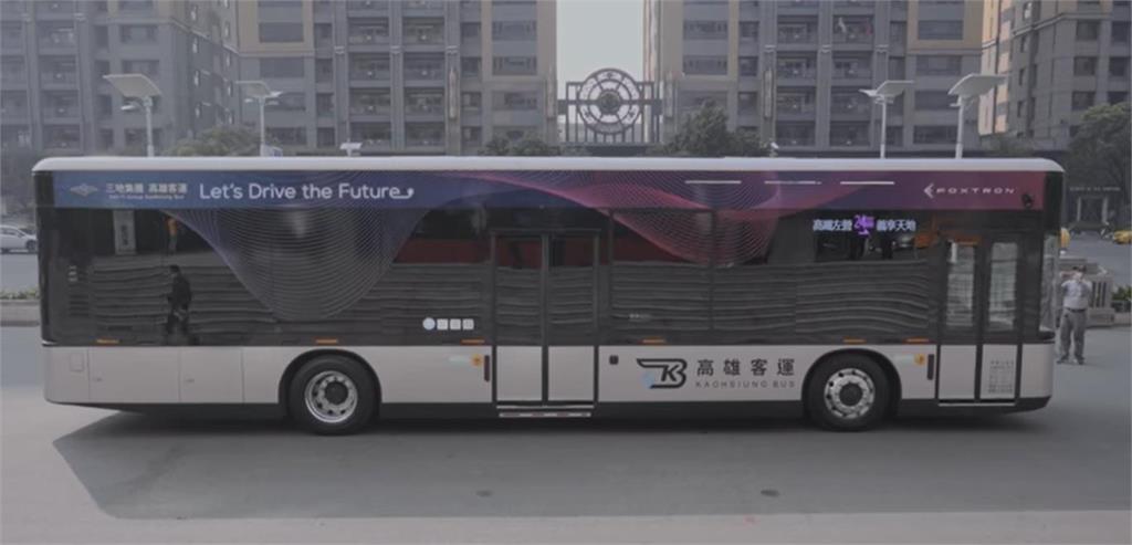 鴻海電動巴士MODEL T來台北了！限時3天搶先免費搭乘