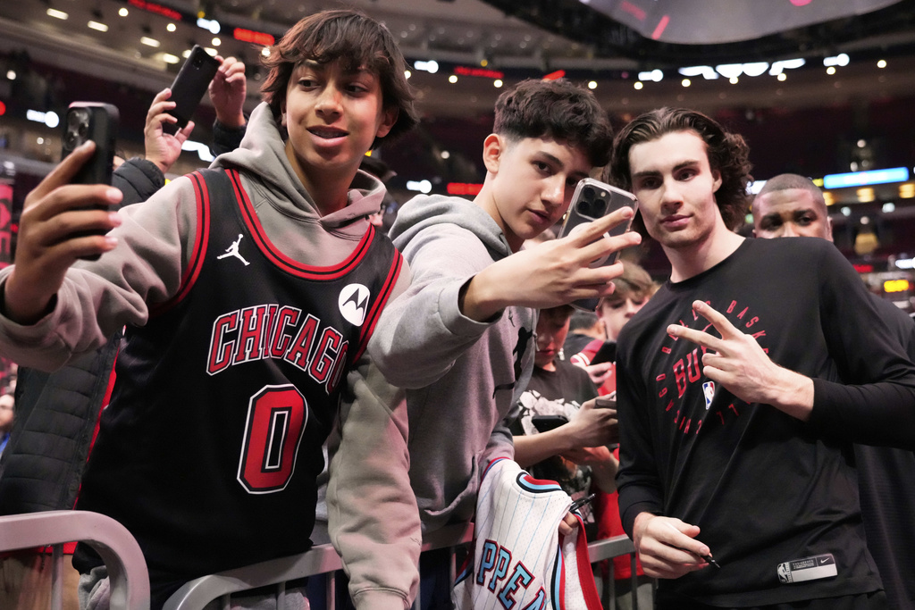 NBA(影)/公牛球季提前結束 高層將全力留下曾讓詹皇難堪的年輕後衛