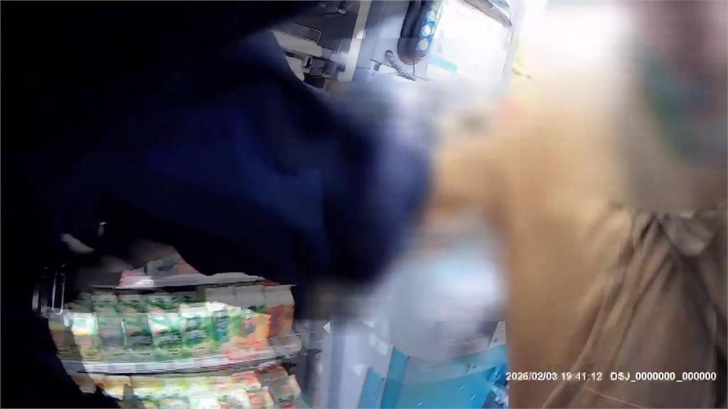 肚子餓到超商狂偷！　男10分鐘狂偷17食品還襲警