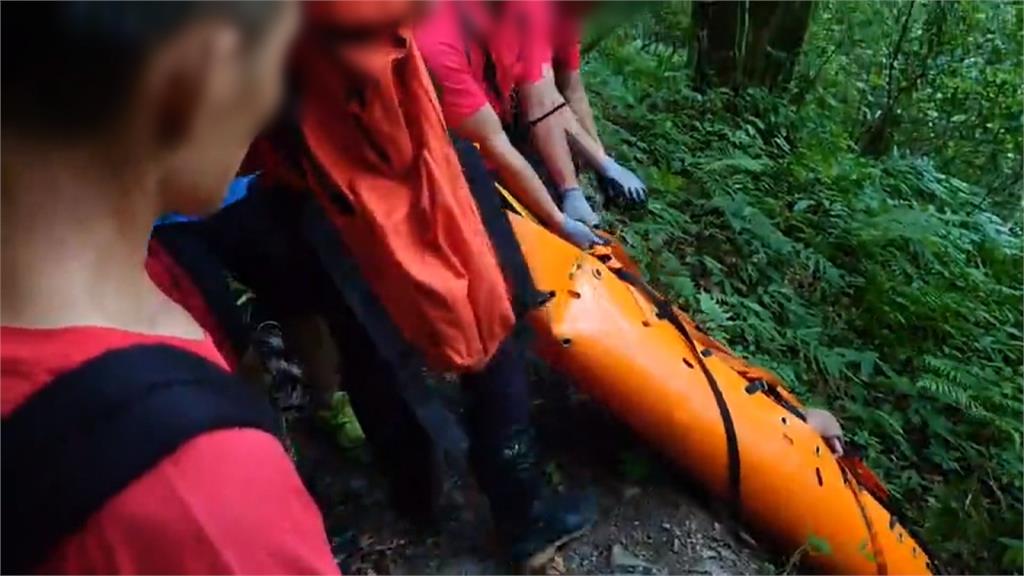 父親帶兒女爬山 視障兒跌落15米深山谷