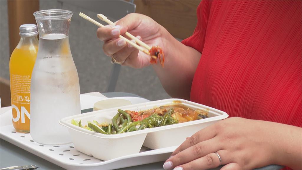 自助餐夾「4菜+白飯」結帳傻爆眼！他氣炸問「價格合理嗎」網搖頭：寧願吃7-11