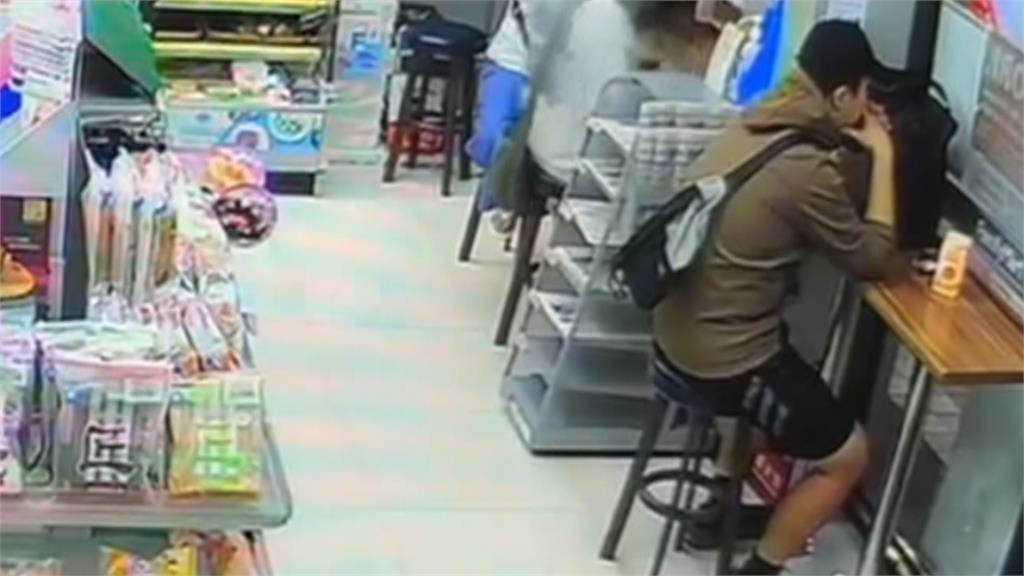 張文失業１年有錢買火藥？　慈母心疼兒每季匯錢金援