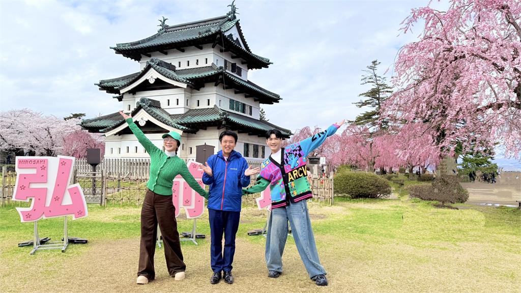 《美鳳有約》陳美鳳⽇本青森天守閣「風景美到哭」!搭檔小鹿讚嘆「ai風景」呈現眼前