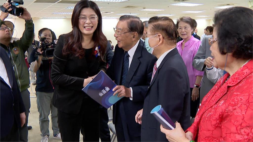 鄭麗文才當主席3天！陳揮文狠酸「廢話太多」：我有100%信心她做不好