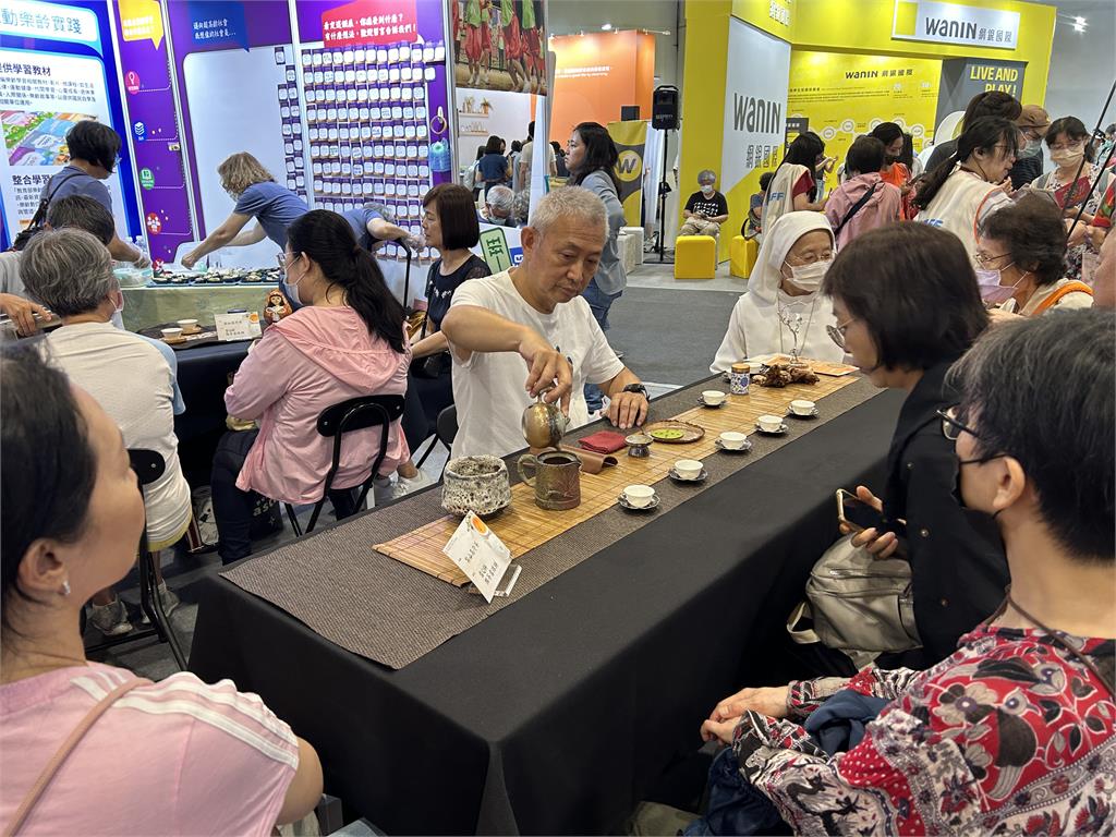 快新聞/全國370所樂齡學習中心 每年10萬場次迎接超高齡社會
