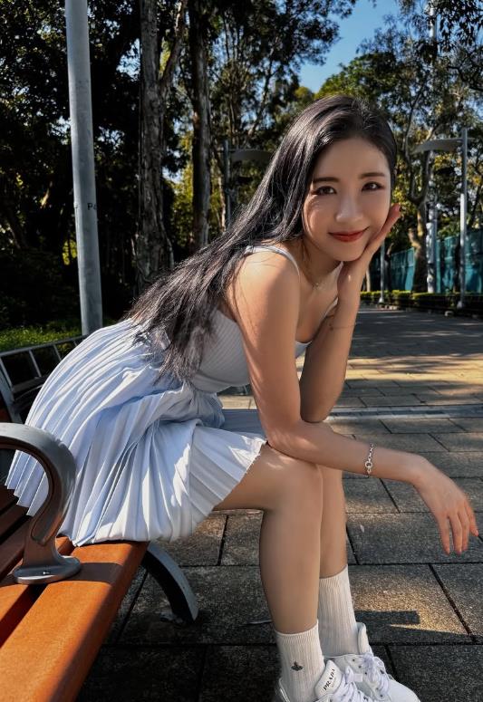 美女治療師來台「濕身裸泡」疑走光！「兇猛巨獸」扛不住…拍攝者現身了