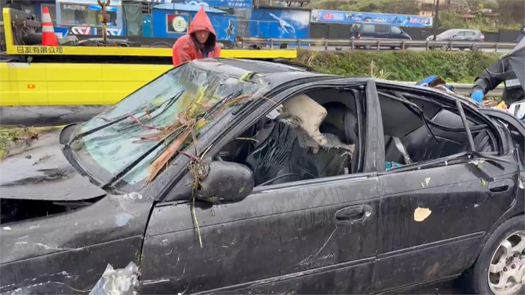 奪命車禍！兄弟檔從此天人永隔　疑天雨路滑暴衝撞進河道