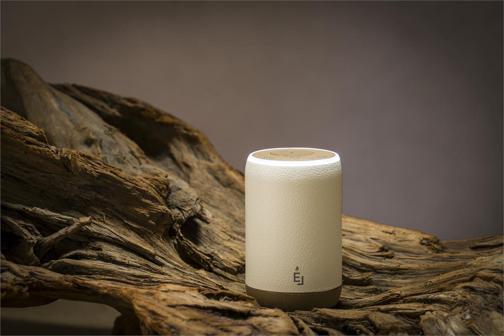 歐洲精油加熱領導品牌EARNEST LIVING 推出車用專屬精油機