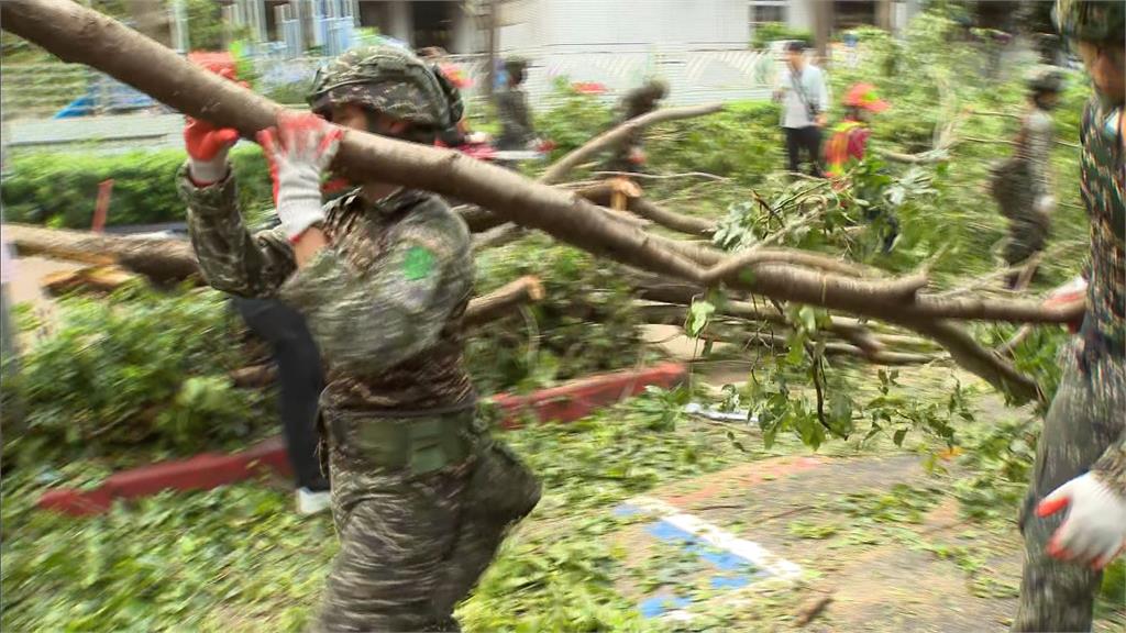 山陀兒颱風警報解除！陳其邁勘災不捨吐「這句話」