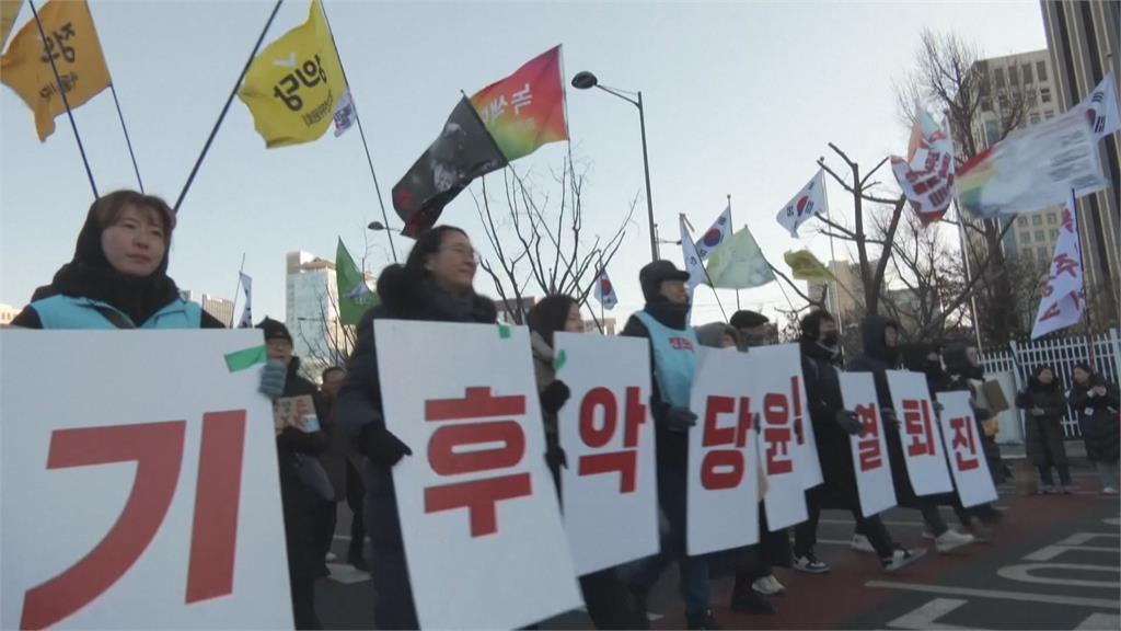 憲法法庭審理尹錫悅彈劾案 支持.反對民眾上街聲援