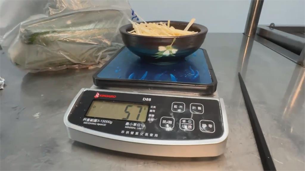 燒烤店點"奶油金針菇"一份109元! 消費者傻眼:一口就沒了