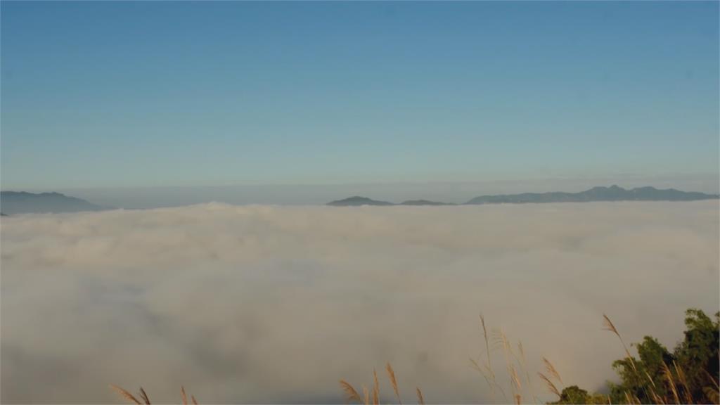 太美了!　攝影師蹲點3小時　直擊虎頭山雲海壯闊