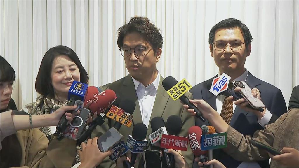 沈伯洋紅炸「遭疑人設詭變」！她突表態揭「10年前私下真面目」認了1反差：感到震驚