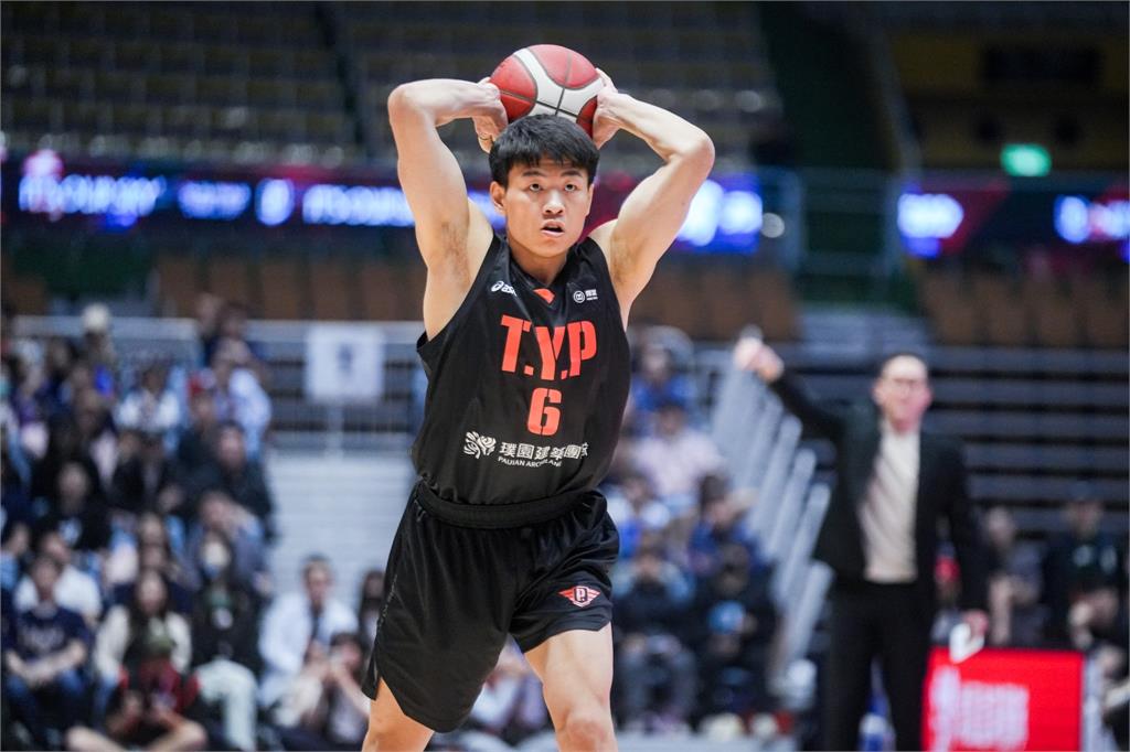 PLG(影)/總冠軍賽第2戰 領航猿92:81擊敗勇士扳成1勝1敗平手