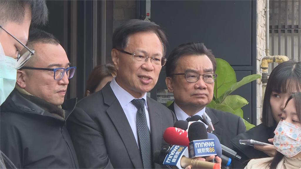 快新聞/高虹安「一身灰套裝」赴柯爸靈堂致哀! 張啓楷曝柯文哲父喪心境