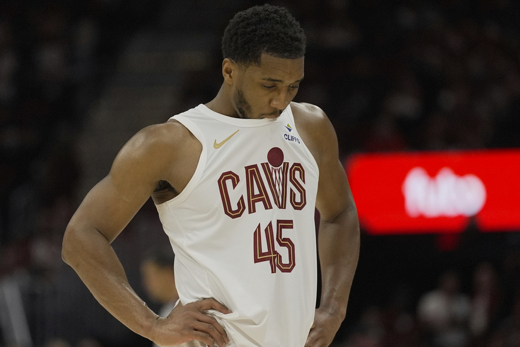 NBA(影)/溜馬神奇「哈利波特」上演準絕殺魔法秀!騎士系列賽陷入0比2落後