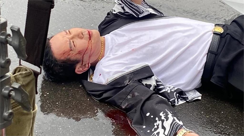 《豆腐媽媽》王耿豪遭貨車撞飛生死未卜！為逼真吐血「濃縮血漿灌鼻」敬業演出