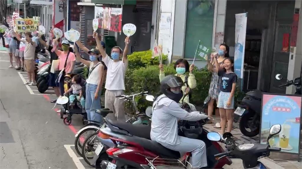 台中４５６罷團舉辦聯合車隊掃街　向支持者大催票