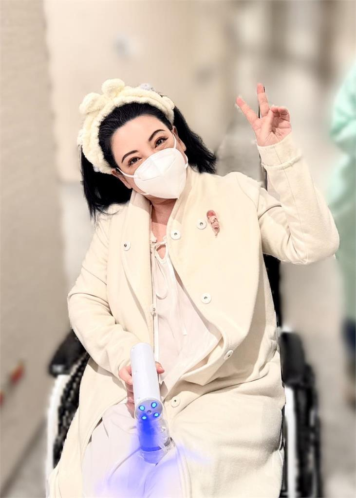 67歲陳文茜抗癌赴台大醫「坐輪椅當飛鳥」！她親揭驚人現況：歲月易逝