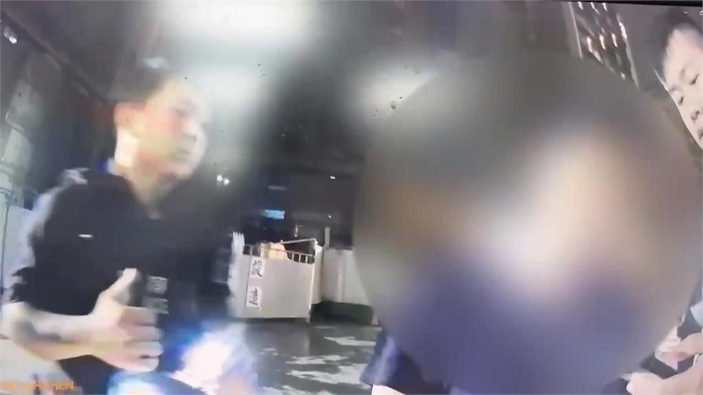 騎士違停謊報個資! 警揪「照片差很大」逮逃八年通緝犯