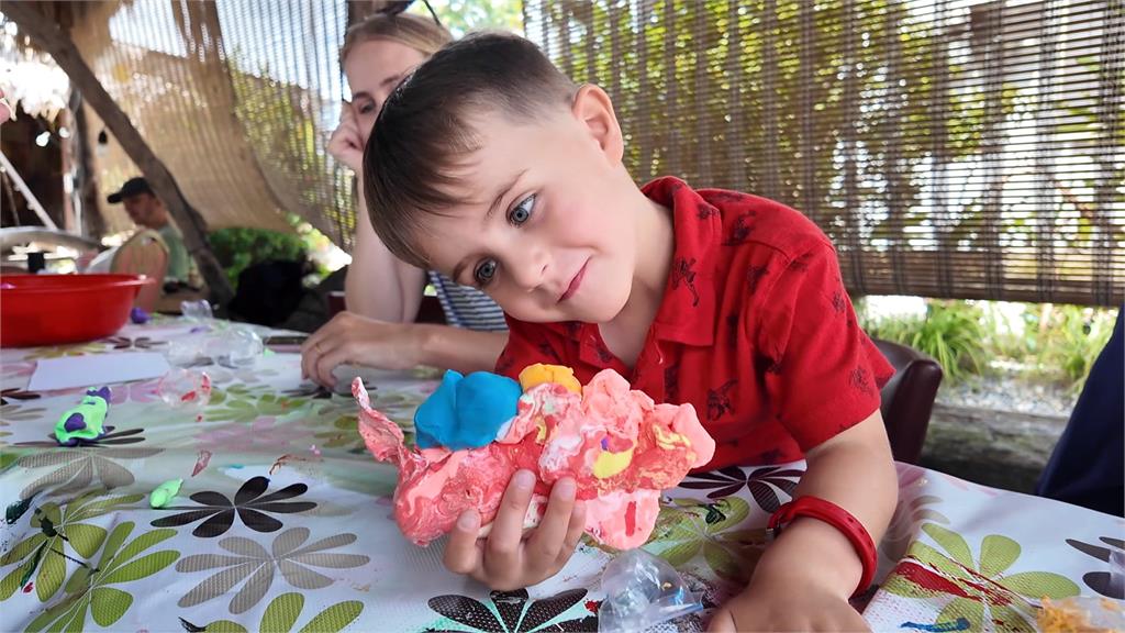 11個國家共20個家庭　數位游牧形成跨國移動村落