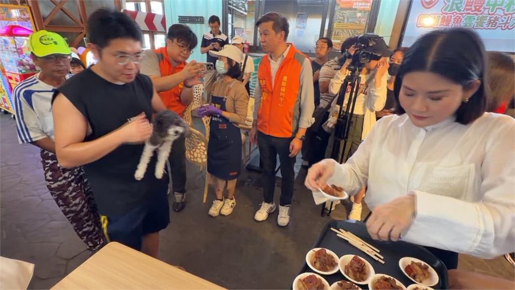 千份鰻魚油飯免費吃！　口湖休息站推特色料理吸遊客