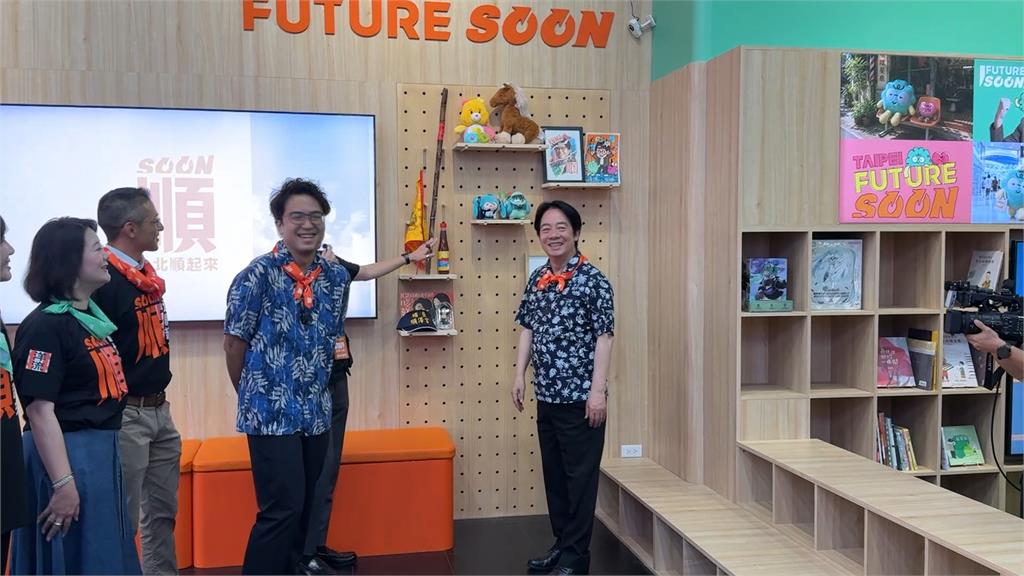 開箱沈伯洋競總！福德宮甘蔗「現身」　還有滿滿「初音未來」玩偶
