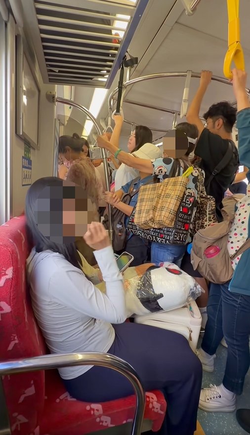 老大媽逼孕婦讓座遭拒!理智線斷裂嗆「別再生了」還碎唸:反正生了也不會教