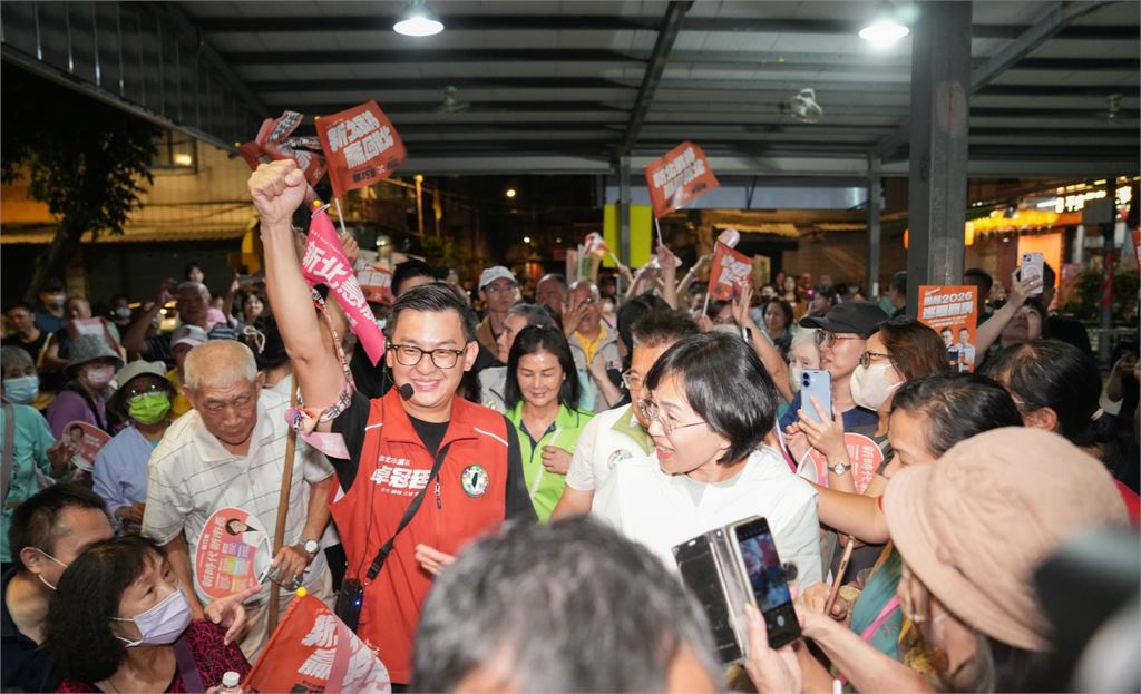 快新聞／蘇巧慧卓冠廷土城開講爆千人挺！范世平陳東豪接力推薦拚勝選