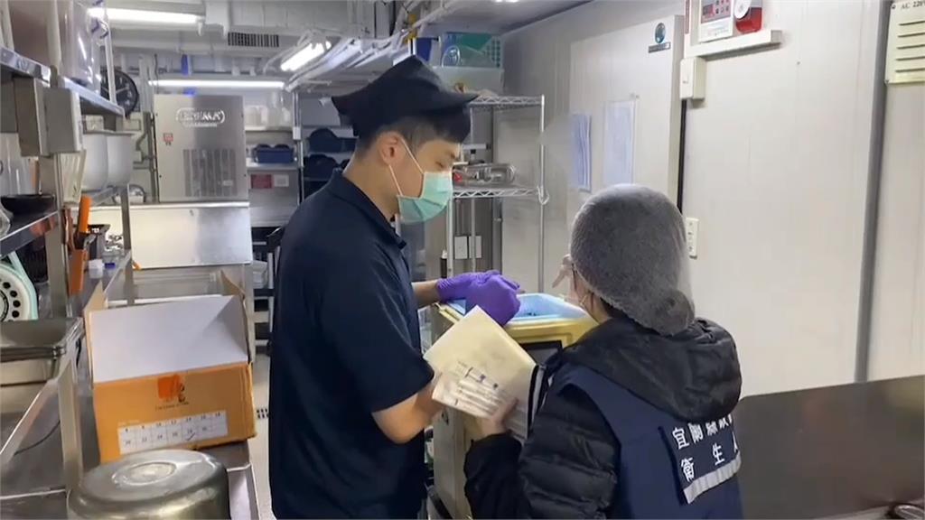 宜蘭連鎖火鍋試營運疑爆食物中毒　衛生局：勒令暫停營業