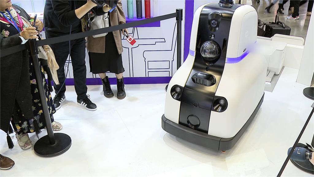 AI機器人陪看病、寫情書也能代勞 智慧科技助攻生活圈