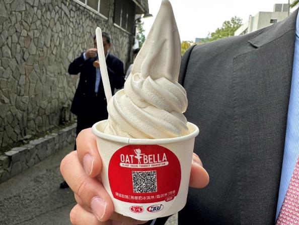 OatBella X 輔大食科系　全台首發霜淇淋燕麥奶