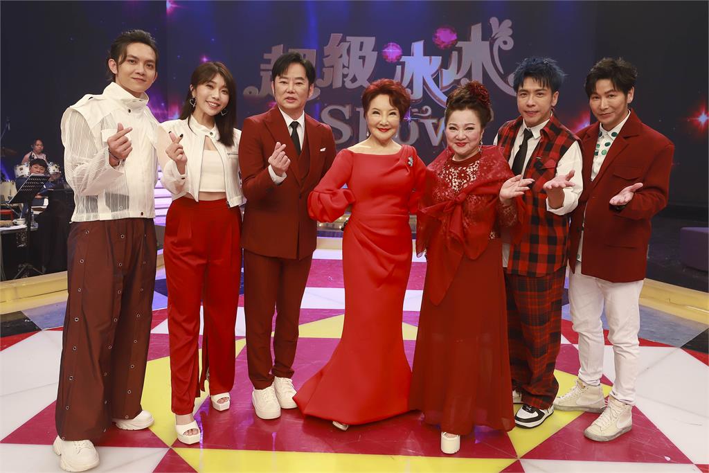 《超級冰冰Show》蘋果花歌后歌唱實力驚人!老公離世三年難得在節目中開金嗓