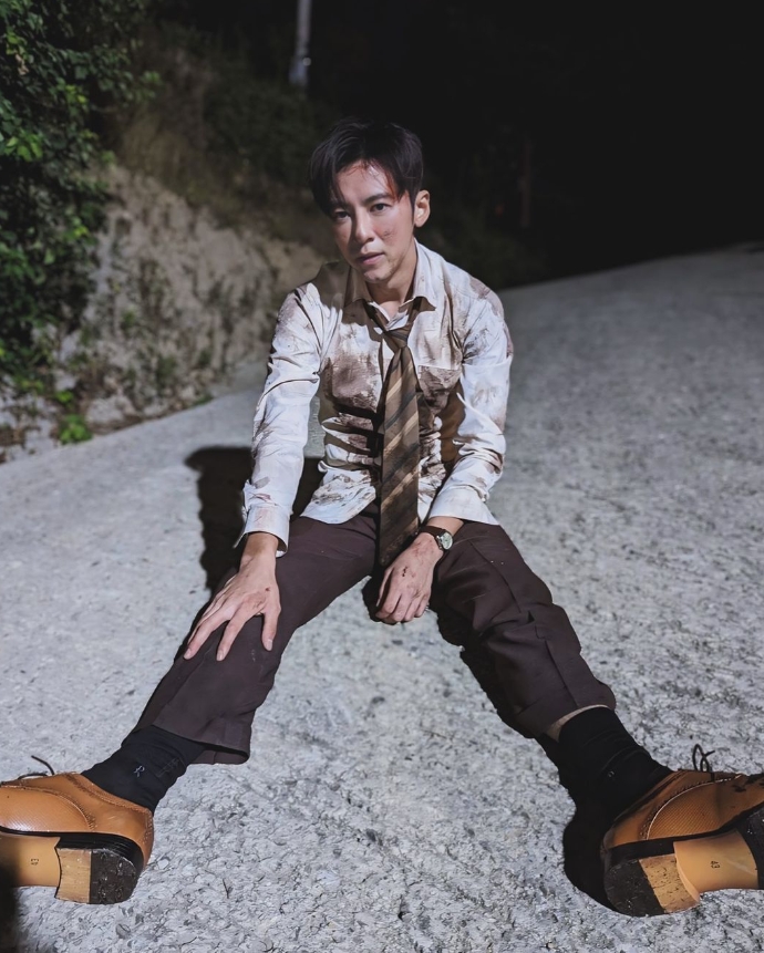 《商魂》李國毅強吻田中千繪!「雨中幹架」喝高粱暖身:抖到抽筋 《商魂》李國毅強吻田中千繪!「雨中幹架」偷喝高粱暖身:抖到全身快抽筋