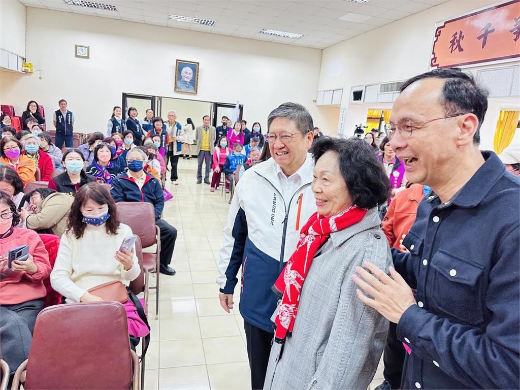 快新聞/《路透》揭台灣可能對美軍購百億 朱立倫:藉此解決貿易逆差不務實