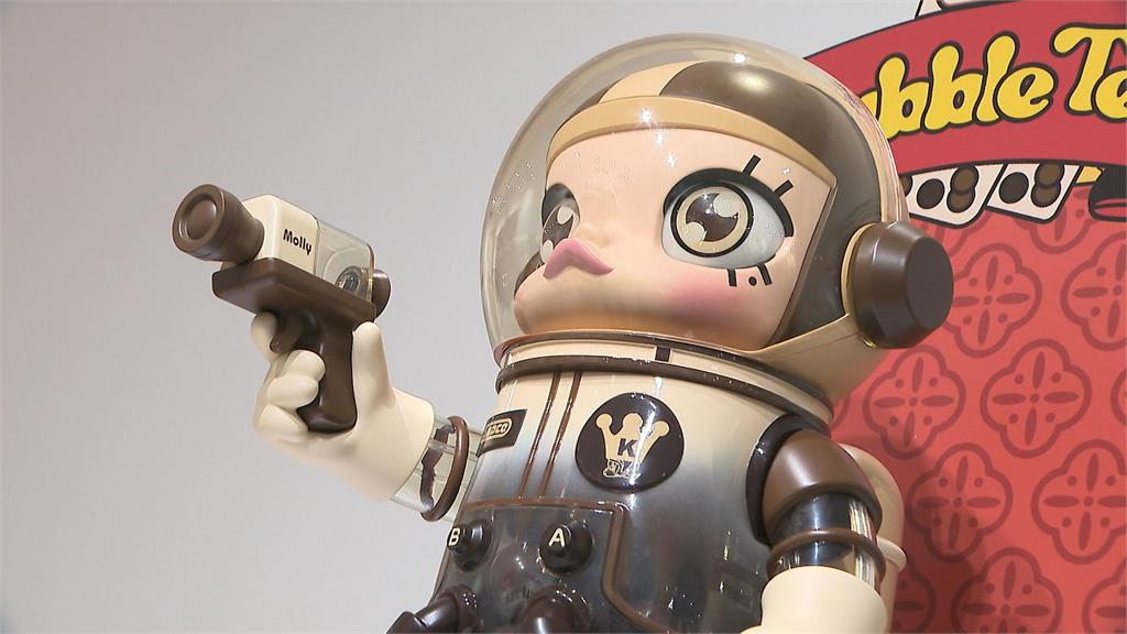 台灣限定!潮玩品牌推「珍奶公仔」 防堵黃牛炒作祭出「實名制購買」
